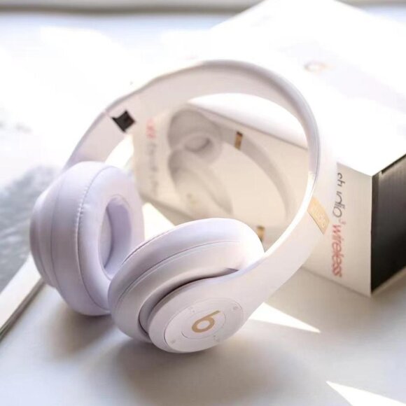 Beats Studio3 Bluetooth Wireless Noise Cancelling Headphones White - Picture 7 of 8